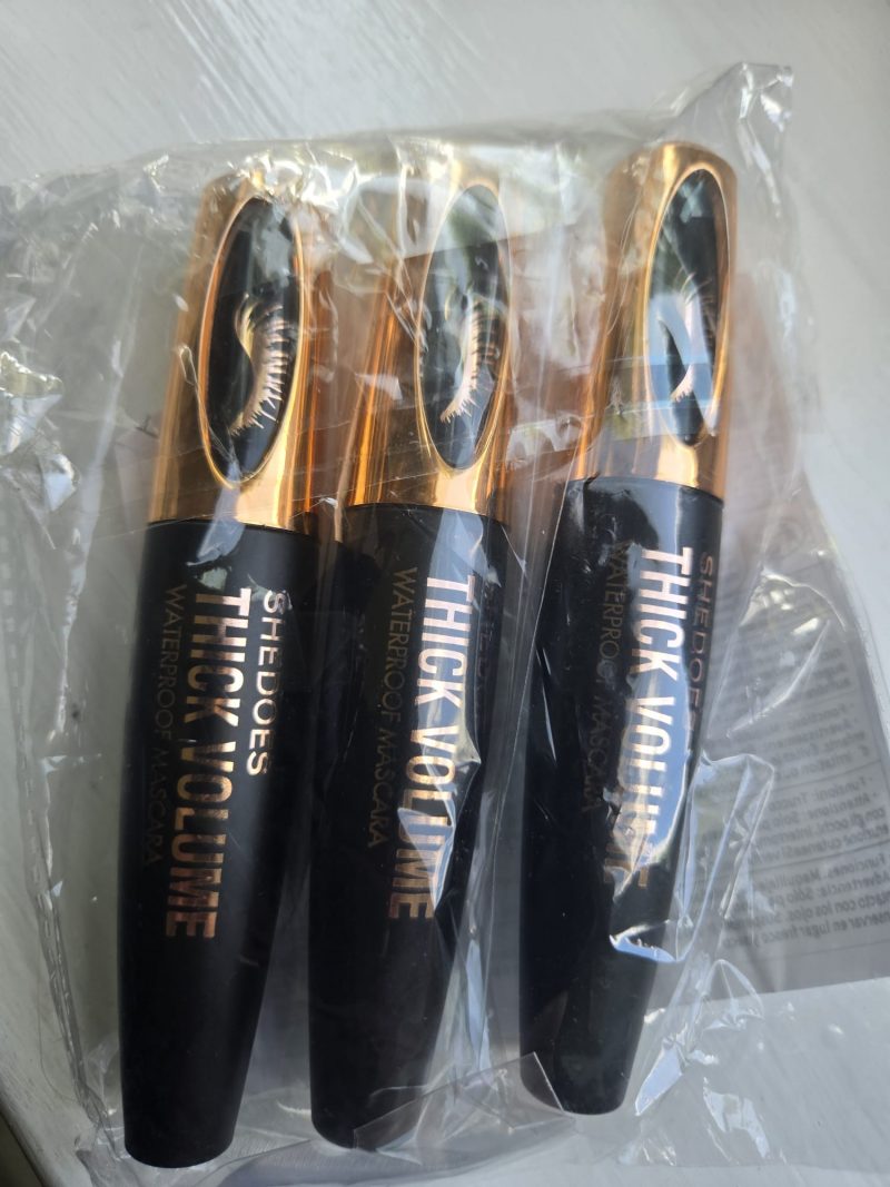 SheDoes Thick Volume Waterproof Mascara